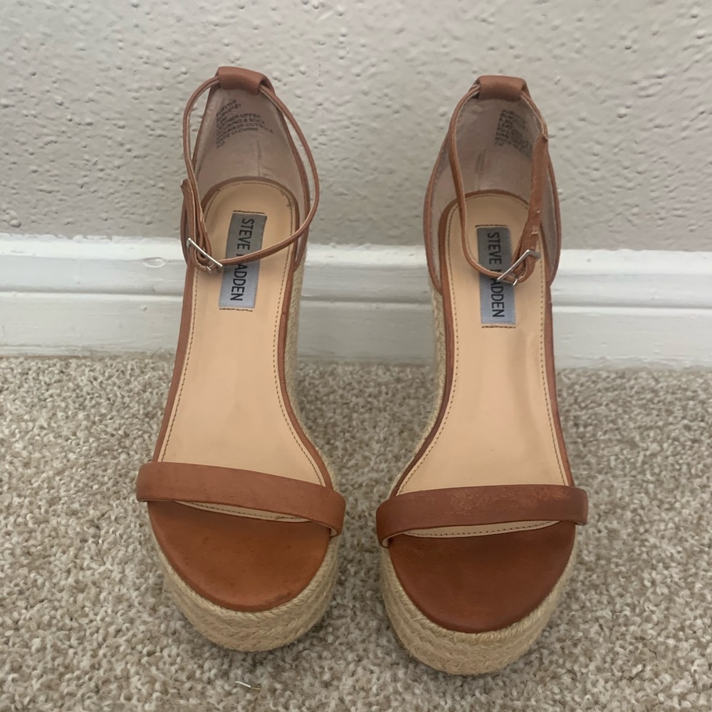 Steve Madden size 7 tan wedges
